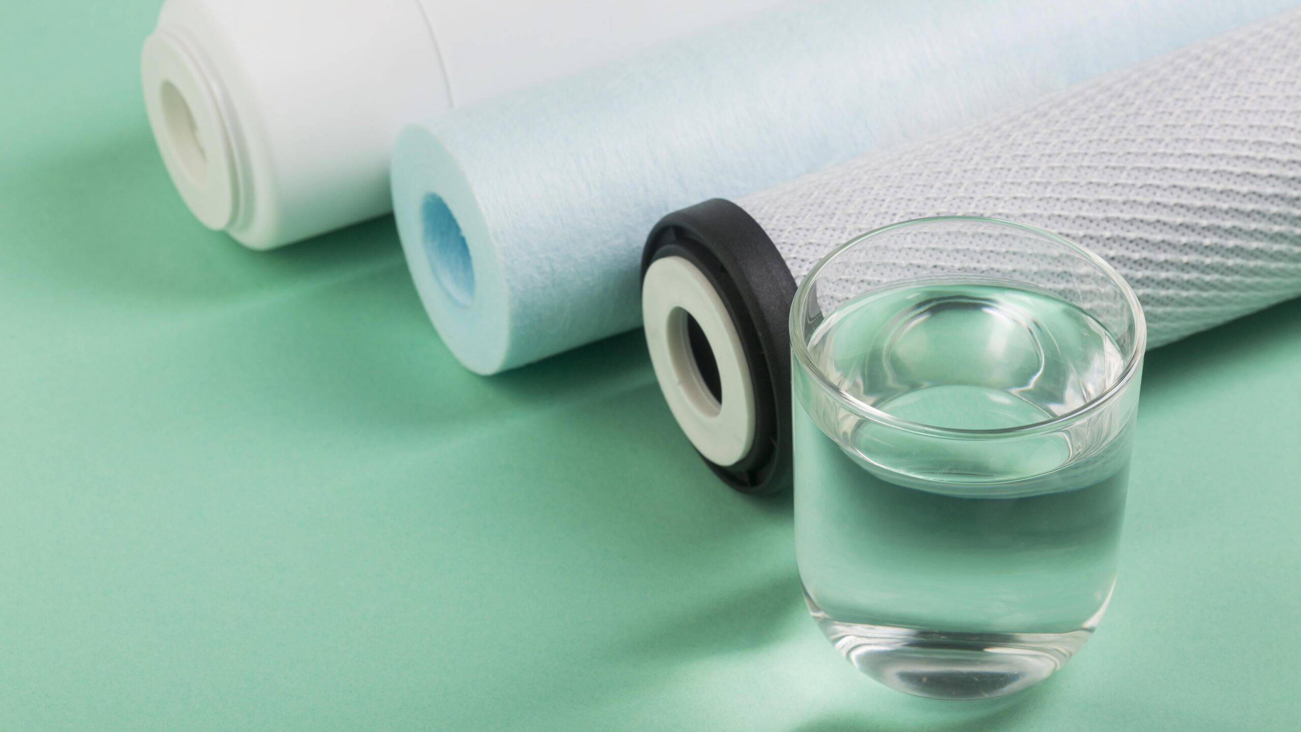 Filtros de agua en casa: quita olores y químicos mejorando su